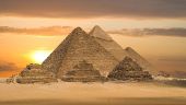 مصر تسترد 239 قطعة أثرية من فرنسا بعد يوم من استعادة 140 قطعة من أميركا