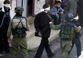 إسرائيل تعتقل 25 فلسطينيا في الضفة الغربية