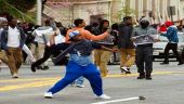 أميركا: اعتقال 235 شخصاً في احتجاجات بالتيمور