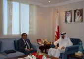 وزير الصحة يبحث مع السفير الروسي الجديد لدى البحرين أوجه تعزيز التعاون المشترك