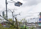 إعصار يضرب اليابان ودعوة لإجلاء 280 ألفا خشية الانهيارات الأرضية