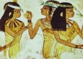 خبيرة تجميل مصرية: المرأة الفرعونية عرفت فنون التجميل وكانت حريصة على إظهار جمالها في الأعياد