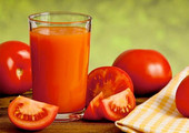 7 فوائد صحية لتناول عصير الطماطم يوميا