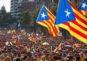 المحكمة الدستورية الإسبانية تعلق القرار الانفصالي الكتالوني
