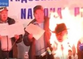 رئيس اتحاد التجارة المنغولي يحرق نفسه احتجاجاً على بيع بلاده الفحم للصين