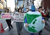 مسيرات من أجل المناخ في العالم فيما تستعد باريس لمؤتمر دولي