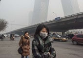الضباب الدخاني يخنق بكين مع بدء محادثات المناخ في باريس اليوم