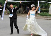 شاهد الصور... مسابقة ركض العرائس في بانكوك