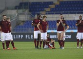 جمهور روما الايطالي يرشق لاعبيه بالبيض