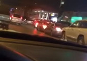 بالفيديو... طوابير ومناوشات بمحطات الوقود في السعودية قبل رفع الأسعار