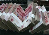 الصين... أخفى النقود عن زوجته فعثر عليها الكلب ومزقها