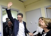 «المحافظون» اليونانيون ينتخبون زعيماً جديداً لتحدي رئيس الوزراء