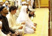 بالصور... رئيس وزراء كندا يصلي المغرب مع المسلمين