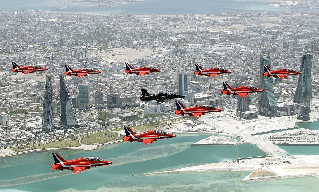 البحريني الطيران Home