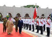 شاهد الصور...العاهل يستقبل الرئيس التونسي... والسبسي: نُكبر في البحرين الوسطية والتفتح