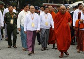 الرئيس البورمي يشيد بـ