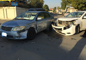 بالصور... إصابة سائقة سيارة في حادث بتقاطع 