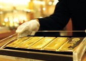 سعر الذهب للبيع الفوري يتراجع من أعلى مستوياته في 3 أشهر