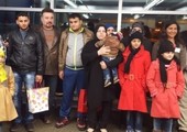 أول عائلة سورية تصل إلى القطب الشمالي.. والسكان يرحبون بها في المطار