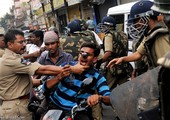 مقتل 30 شخصاً في عنف طائفي بالهند والتحقيق في شائعات بالاغتصاب