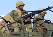 الجيش الباكستاني: مقتل ثمانية مسلحين وجنديين إثر اشتباكات