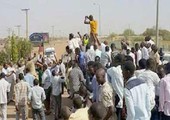 موكب تشهيري بمتهم اغتصب طفلة في مدينة بوسط السودان‎
