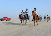 بالصور... فيصل بن راشد يجتمع مع أعضاء الاتحاد ويؤكد أهمية إنجاح سباق ناصر بن حمد للقدرة