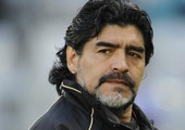 مارادونا يعلن تضامنه مع ديلما روسيف