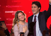 رئيس الوزراء الكندي يأخذ عطلة للاحتفال بذكرى زواجه