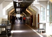 إيطاليا تعتزم بيع السجون القديمة لبناء جديدة