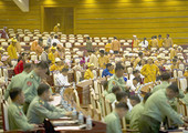 برلمان ميانمار يدرس مشروع قانون حظر 
