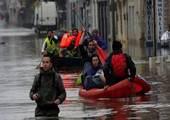 فرنسا تنشئ صندوق طوارئ لضحايا الفيضانات