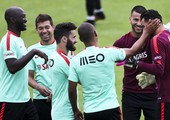 البرتغال تسعى لتجنب المفاجآت في مواجهة منافسين بلا خبرة