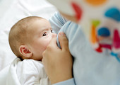 الرضاعة الطبيعية تساعد في تخفيف الاضطرابات السلوكية لدى الاطفال