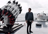 رئيس إندونيسيا يعتلي سفينة حربية في جزر ناتونا وسط خلاف مع الصين