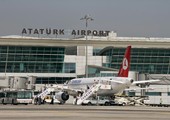 استئناف جزئي لحركة الطيران في مطار أتاتورك بعد الهجوم الانتحاري