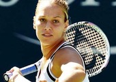 لاعبة التنس السلوفانية دومينيكا سيبولكوفا تقرر تأجيل زفافها من أجل ويمبلدون