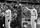 من تاريخ الأولمبياد: العداء اوينز 