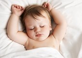 نوم الأطفال مبكرا قد يحميهم من البدانة في مرحلة المراهقة