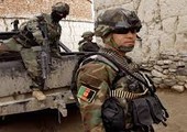 مقتل 20 متمردا داعشيا في قصف جوي وعمليات برية شرق أفغانستان