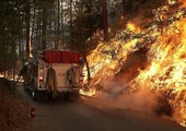 فرق الإطفاء في كاليفورنيا تكافح حريقا لليوم الحادي عشر