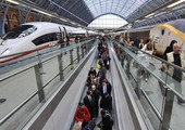إضراب عمال القطارات يربك المسافرين في لندن