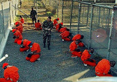 مسؤولون أميركيون: نقل 15 من سجناء جوانتاناموا إلى الامارات العربية