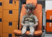 الطفل عمران رمز جديد لمعاناة المدنيين في دوامة الحرب السورية