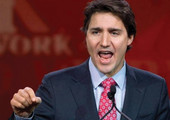 رئيس الوزراء الكندي يدافع عن 