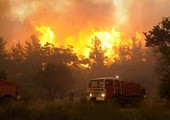 حرائق الغابات تغلق البوابة الجنوبية لمتنزه يلوستون الأميركي