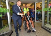 بالفيديو... لاعب بورتو يعود للبرتغال على كرسي متحرك بسبب تدخل دي روسي العنيف