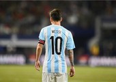 مدرب الأرجنتين: ميسي بخير وسنعتني به