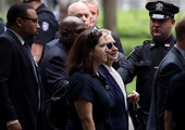 هيلاري كلينتون تتعرض لوعكة صحية أثناء إحياء ذكرى 11 سبتمبر
