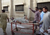 مقتل وإصابة 10 من الشرطة الباكستانيين في انفجار قنبلة
